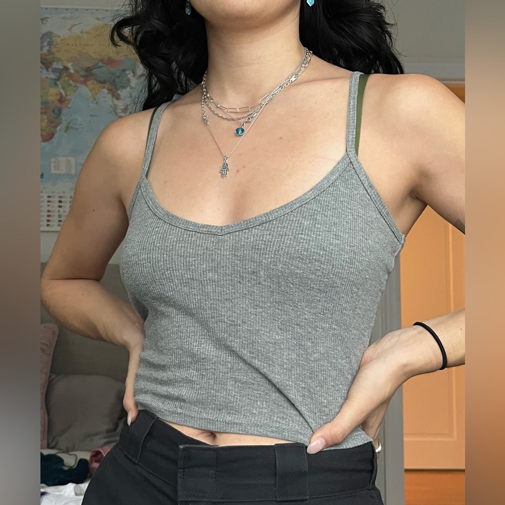 Grey Cropped Tank - Picture 5 of 5